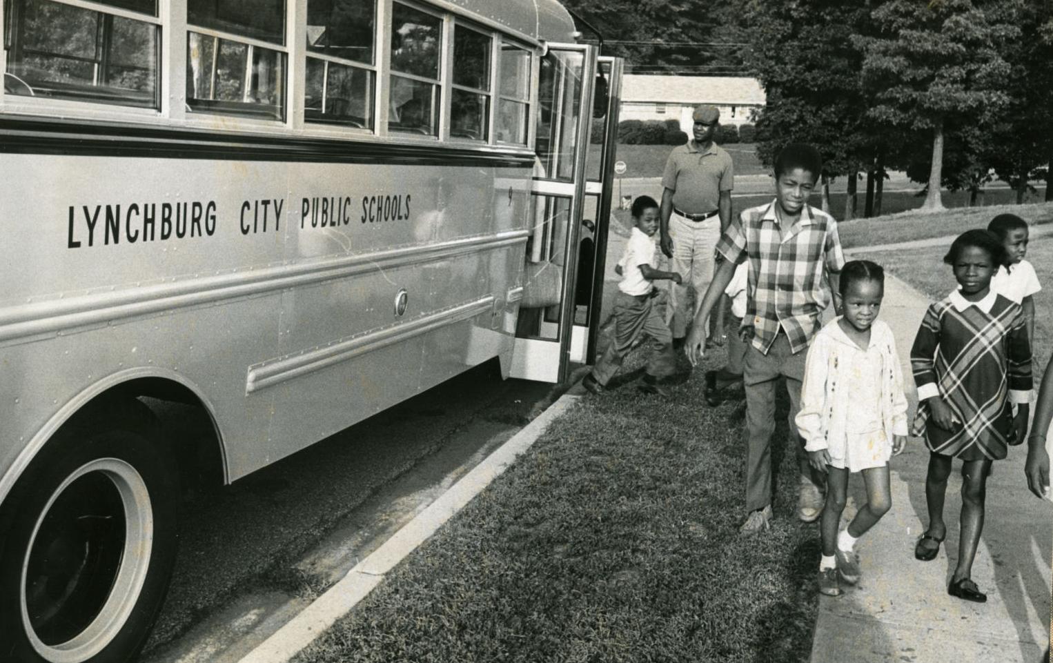 1971-08-26 Trial bus runs today